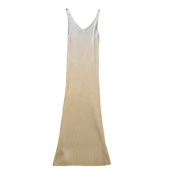 XS MINKPINK knitted Cream Dress with Buttons on Lower Leg - Picture 1 of 3